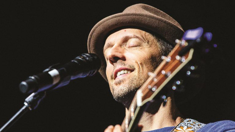#áthatás – “Love is still the answer” #áthatás – “Love is still the answer”