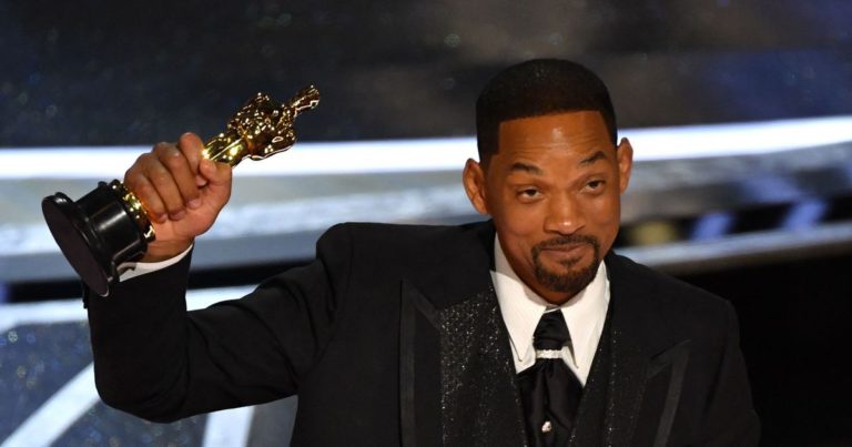 Jessica Chastain és Will Smith is díjat kapott, de utóbbihoz kötődik az Oscar-gála legszürreálisabb pillanata