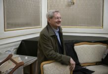 „Levegőm a levegőben” – Nádas Péter műve a színpadon