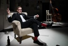 „Az ember tönkremegy. Így is, úgy is, amúgy is.” – Kritika A nagybőgő című monodrámáról A nagybőgő_f21