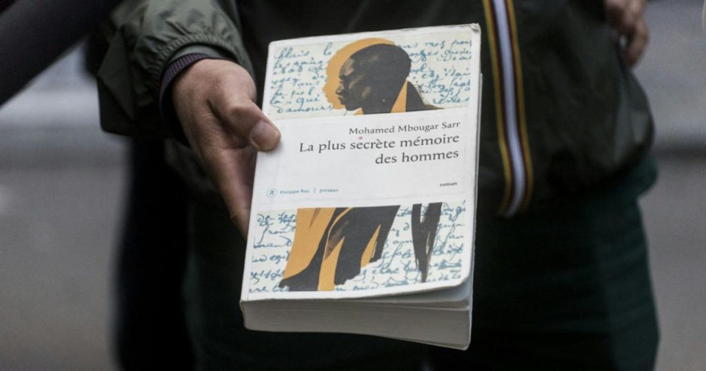Az eltűnt író nyomában – Mohamed Mbougar Sarr: Az emberek legtitkosabb emlékezete